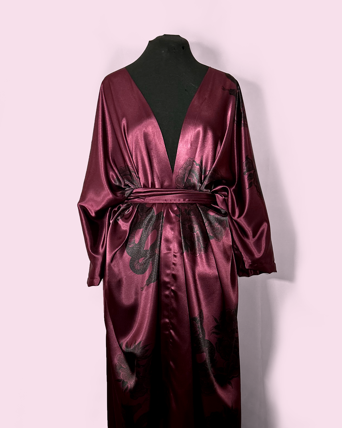 PEONIES/SNAKES ON WINE - SATIN