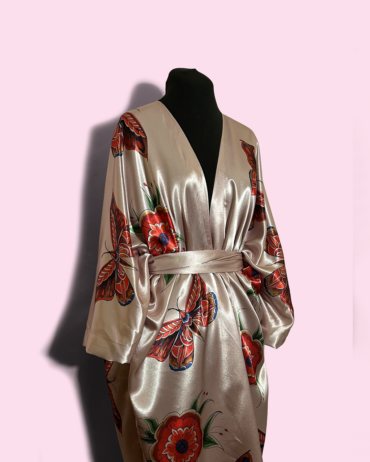 BUTTERFLIES ON BLUSH - SATIN