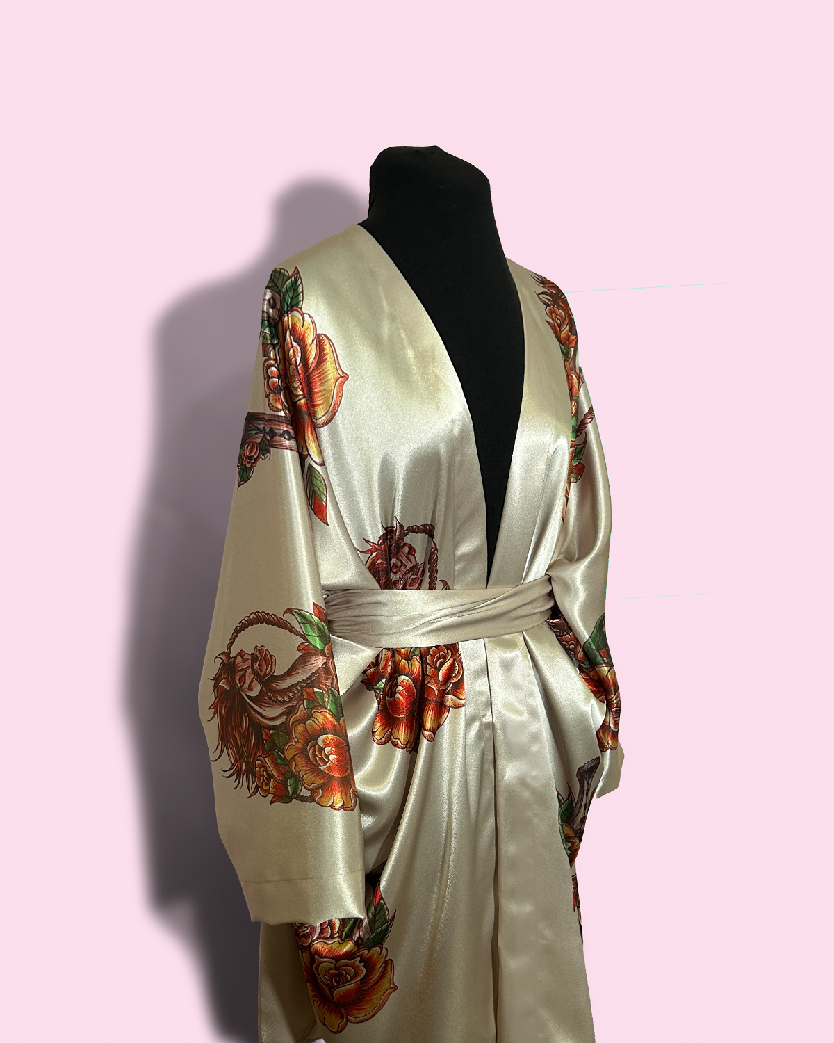 HORSES/HORSE SHOES ON SAND - SATIN (Sample)